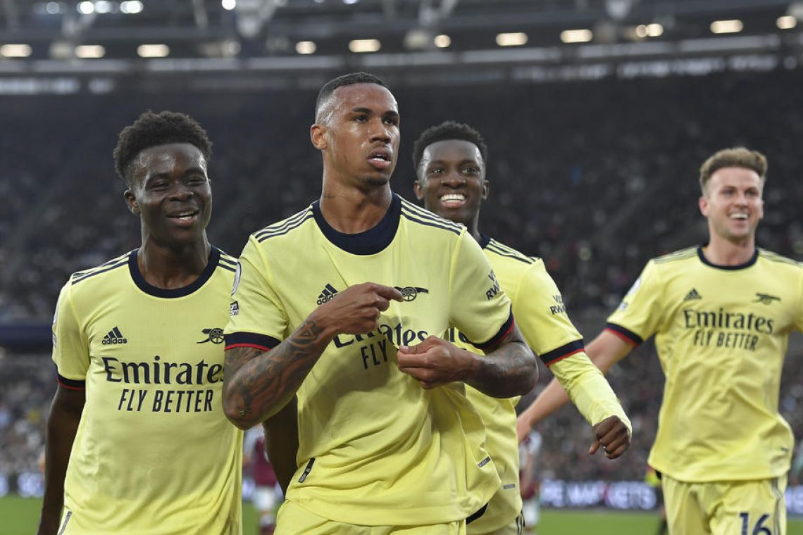 Arsenal le še tri točke Za Chelseajem, Tottenham pet