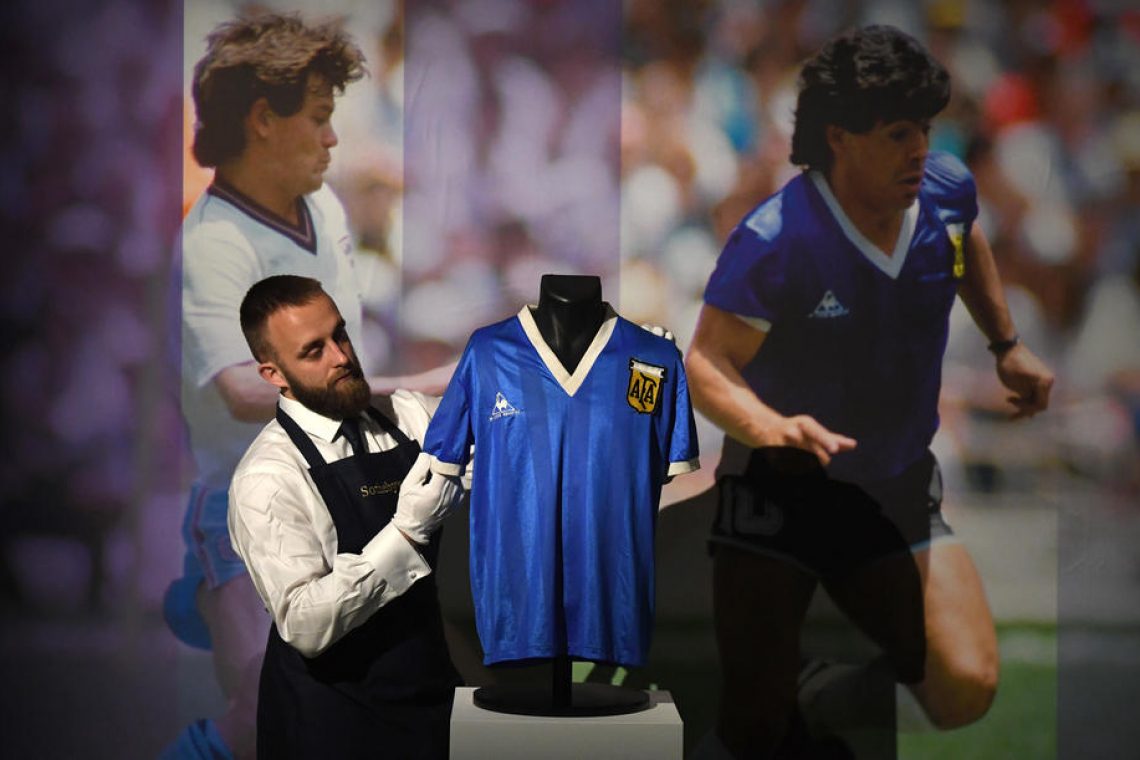 Za Maradonin dres iztržili rekordno ceno