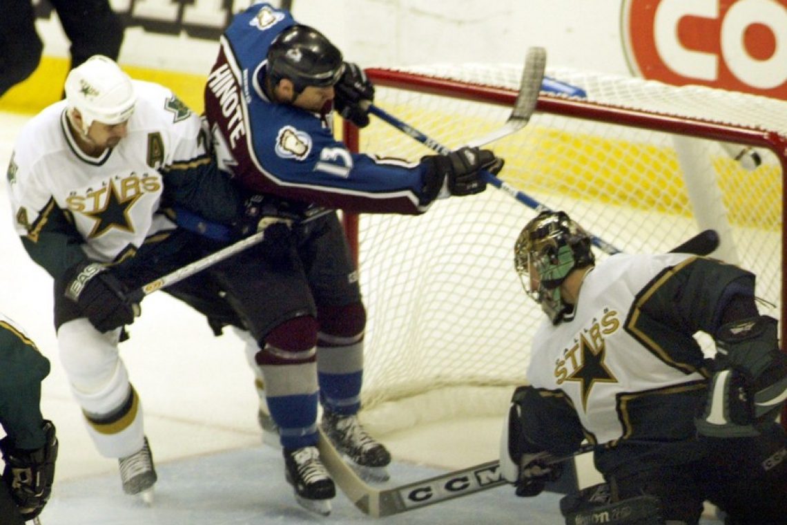 Hokejisti Colorado Avalanche brez poraza v 2. krog