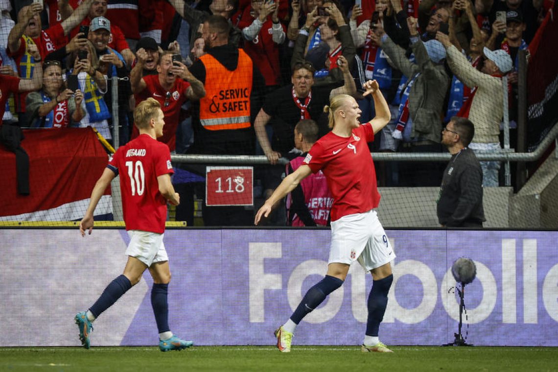 Nizozemci v končnici do druge zmage, Belgijci ponižali Poljake