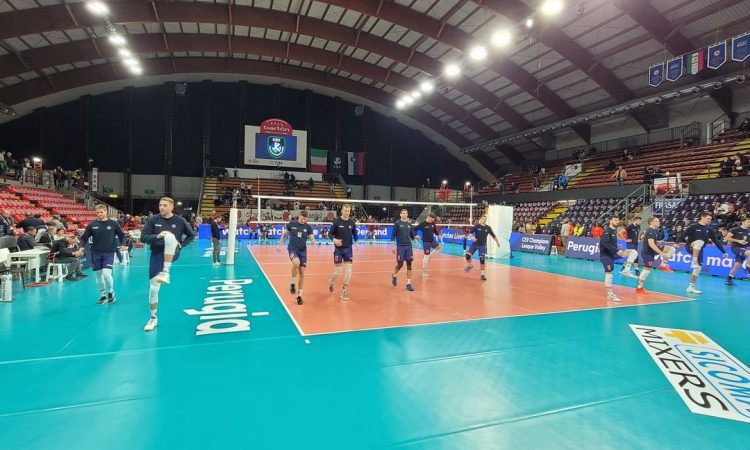 Calcit Volley tekmec ACH v finalu
