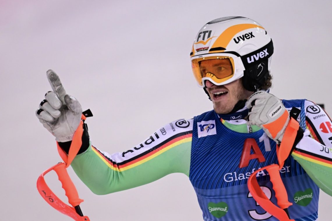 Na vrhu Strasser, Kranjec 12 stotink od finala slalomistov