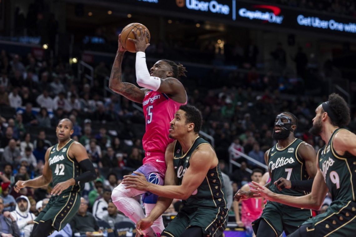 Boston nadigral Dallas, trojni dvojček Dončića
