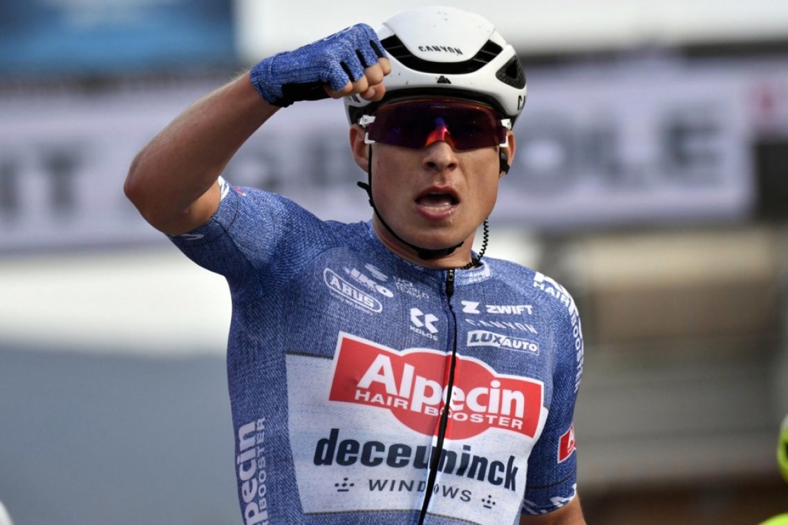 Philipsen v ciljnem sprintu do klasike Milano-Sanremo, Pogačar tretji