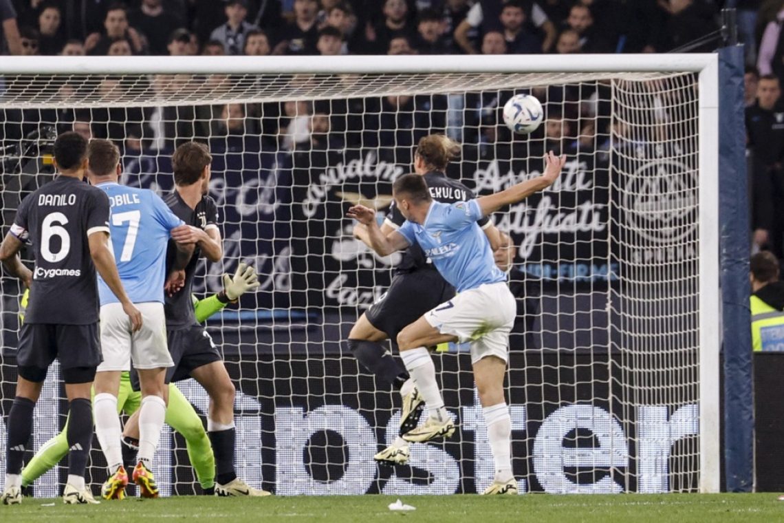 Lazio zmagal v 93. minuti, AC Milan slavil v Firencah