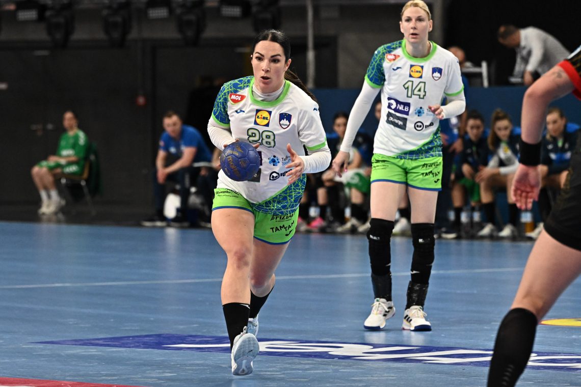 Slovenke v Neu-Ulmu pred odločilnima korakoma