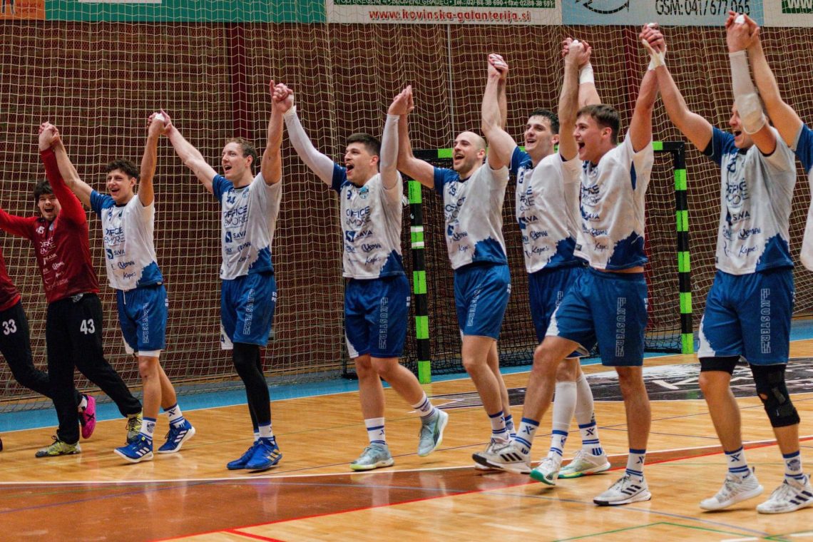 Rokometaši Slovenj Gradca so doma premagali Dobovo s 34:25