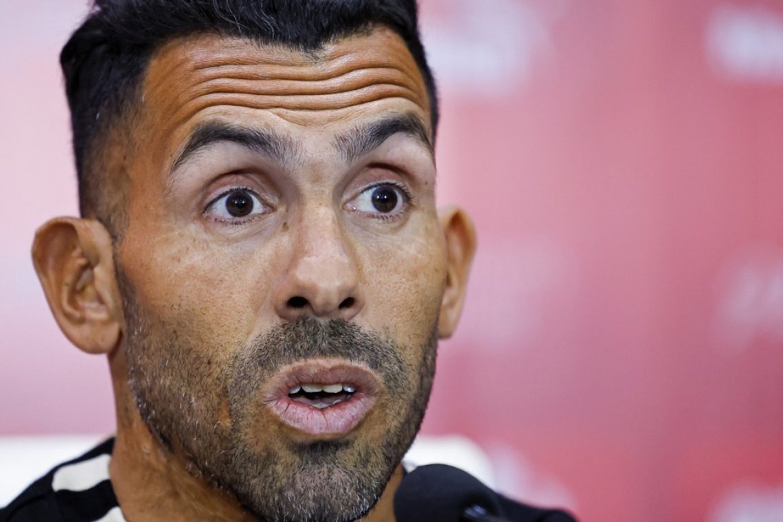 Carlos Tevez zaradi bolečin v prsih v bolnišnici