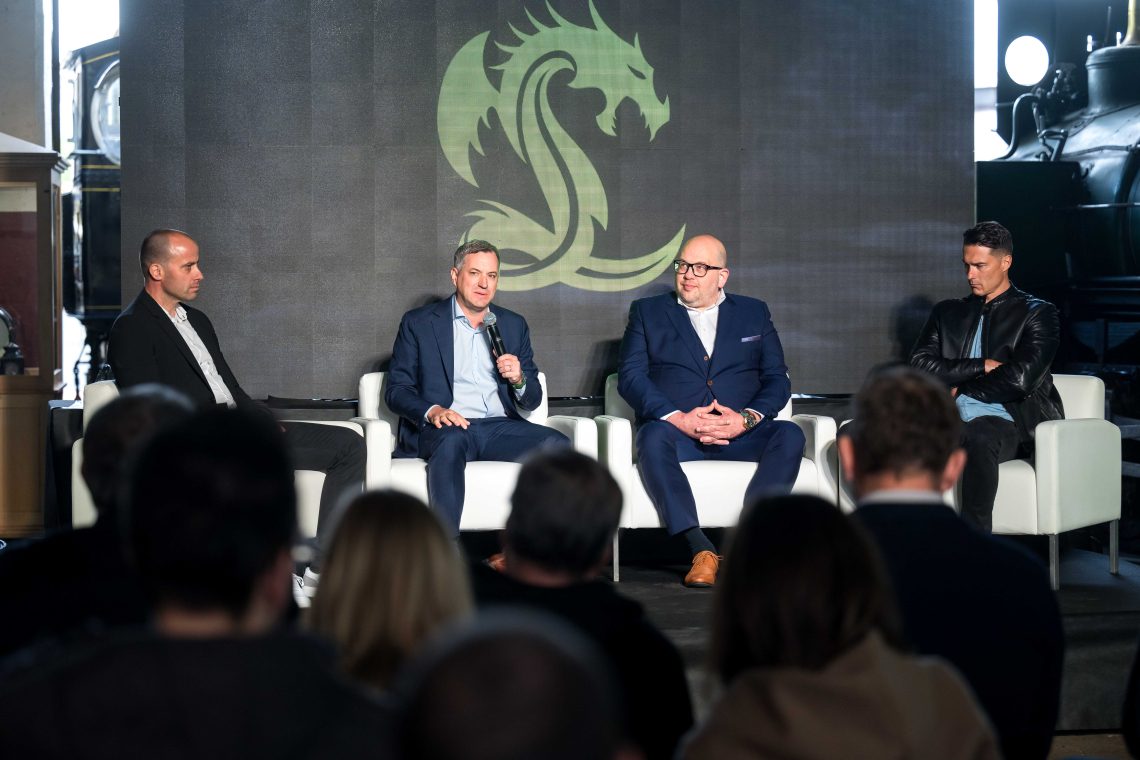 Hokejska Olimpija z novo celostno podobo in odmevnimi okrepitvami, prihaja Sabolič