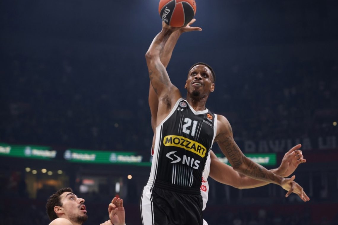 Partizan zanesljivo do vodstva v polfinalu z Budućnostjo