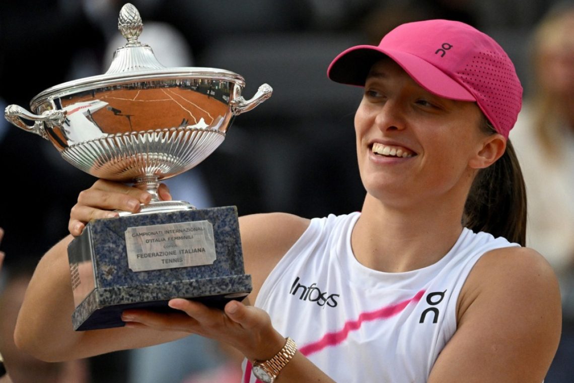 Swiatek po zmagi v Rimu trdno na vrhu lestvice WTA