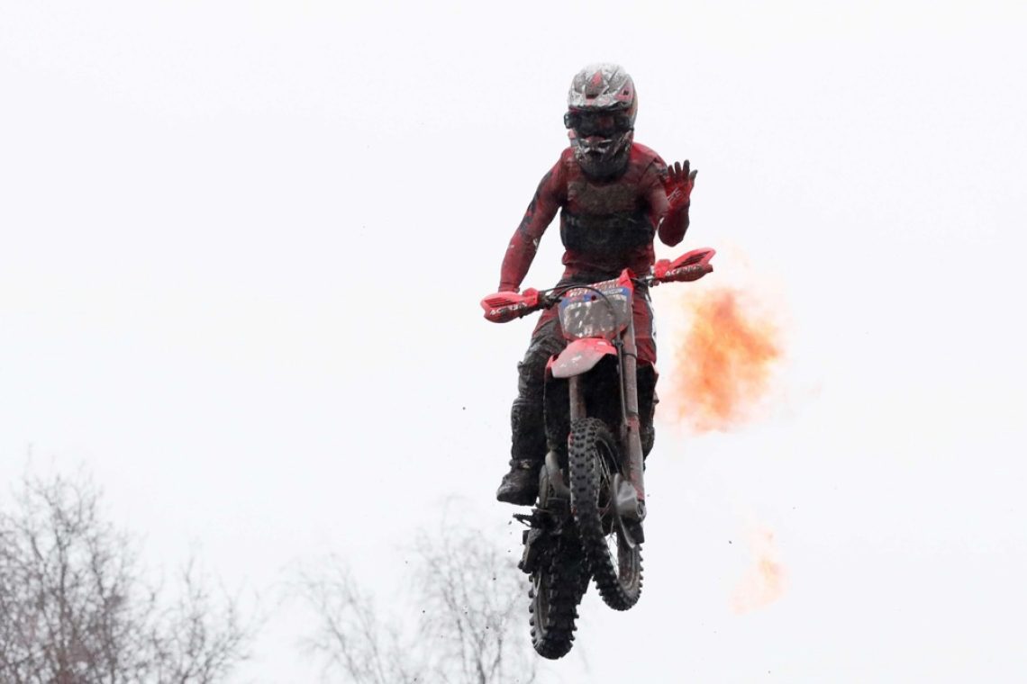 Tim Gajser zmagovalec dirke v Loketu