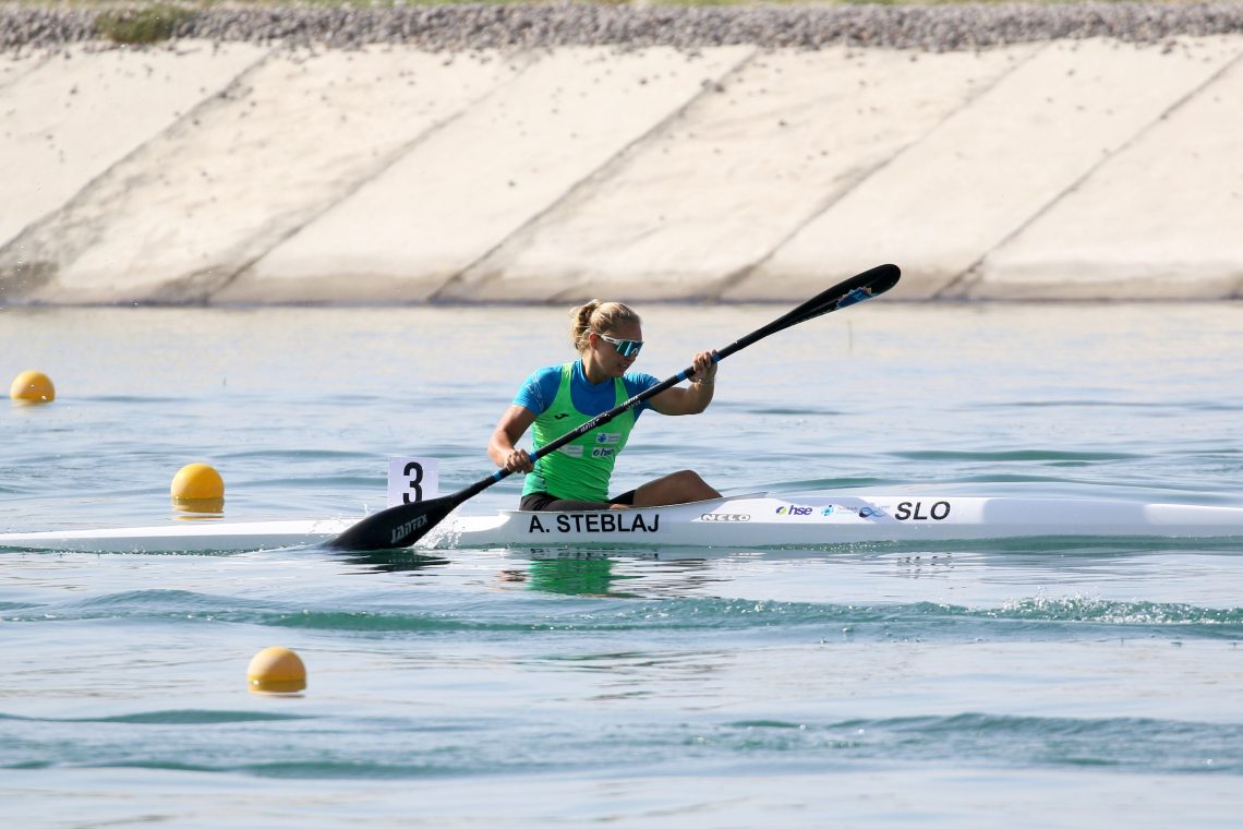 Prvi dan SP dva slovenska preboja v finale sprinta na mirnih vodah