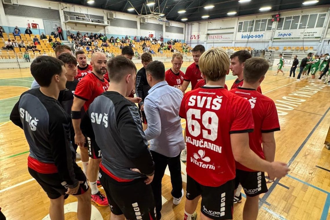 Rokometaši Krke so premagali Sviš Cugelj okna Ivančno Gorico s 26:20