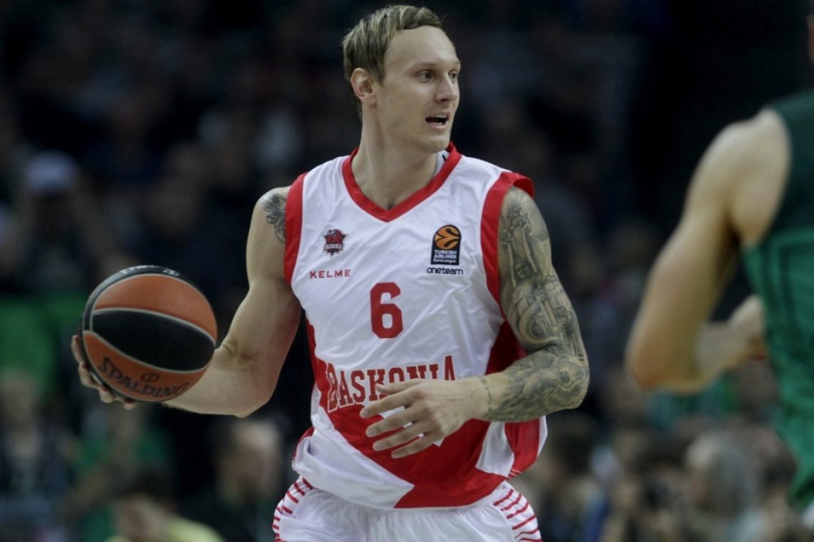 V 33. letu starosti umrl latvijski košarkar Janis Timma