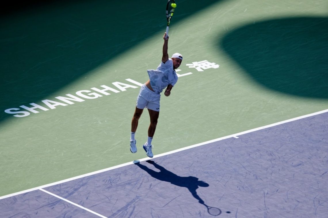 Müller in Nishikori finalista Hongkonga