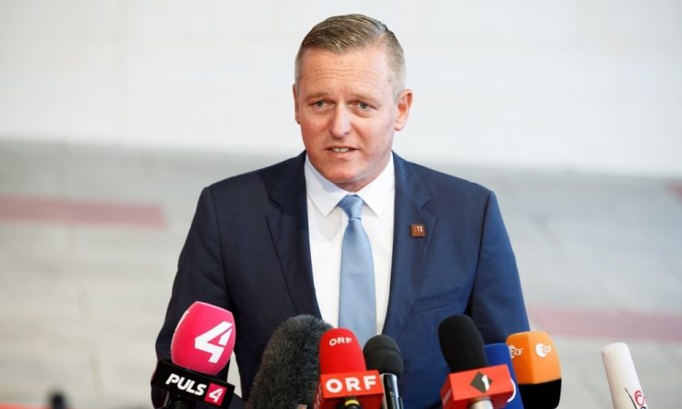 Štajerski deželni glavar po načrtih glede deželne himne Sloveniji očita nepriznavanje nemško govoreče skupnosti