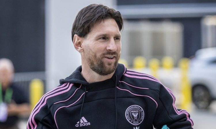 Messijev insider napoveduje vrnitev v Barcelono