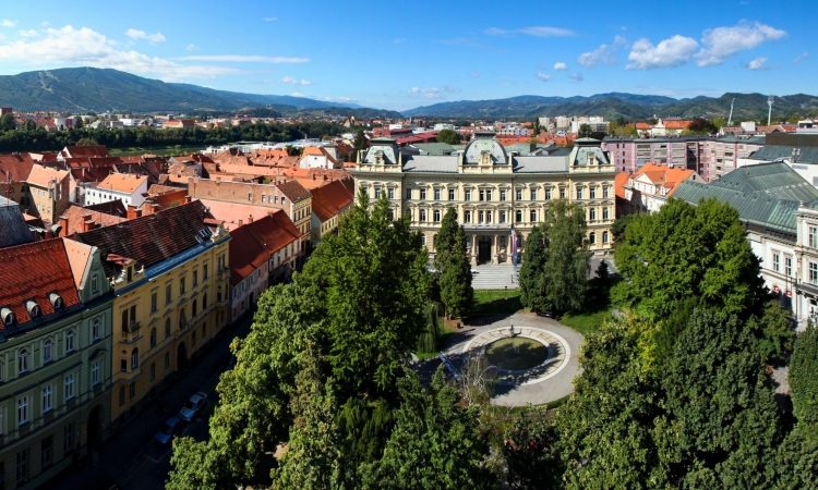 Univerza v Mariboru pojasnjuje odpoved pogodbe dr. Frideriku Klampferju