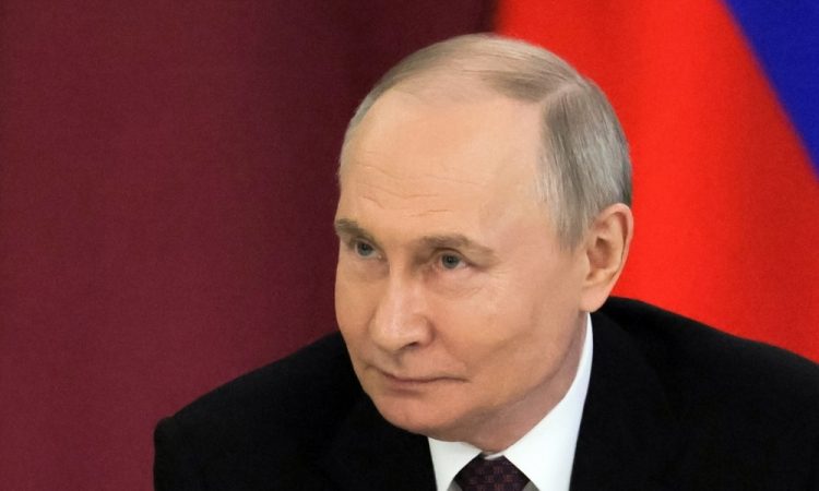 Putin napovedal velikonočno premirje v Ukrajini
