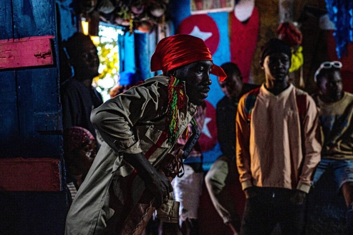 Haiti brez elektrike po vdoru v glavno hidroelektrarno