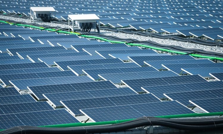 Ovadba zaradi suma poskusa goljufije z evropskimi sredstvi pri gradnji sončnih elektrarn