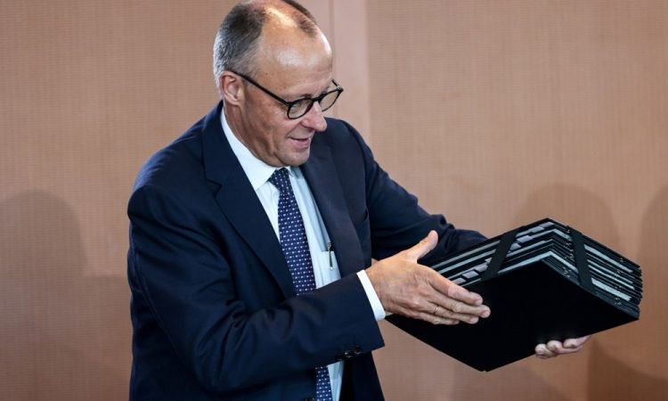 Nemčija sklicala virtualno srečanje o Ukrajini brez udeležbe Španije