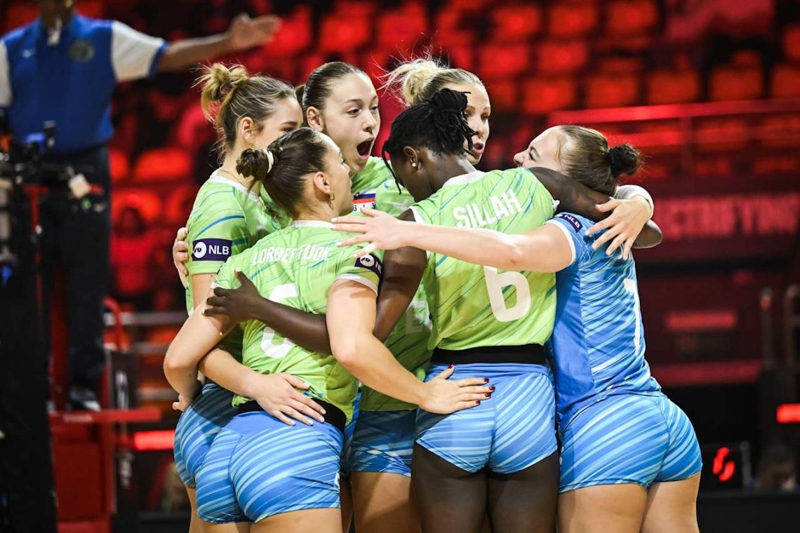 Slovenske odbojkarice prvič med najboljših 20 na svetu