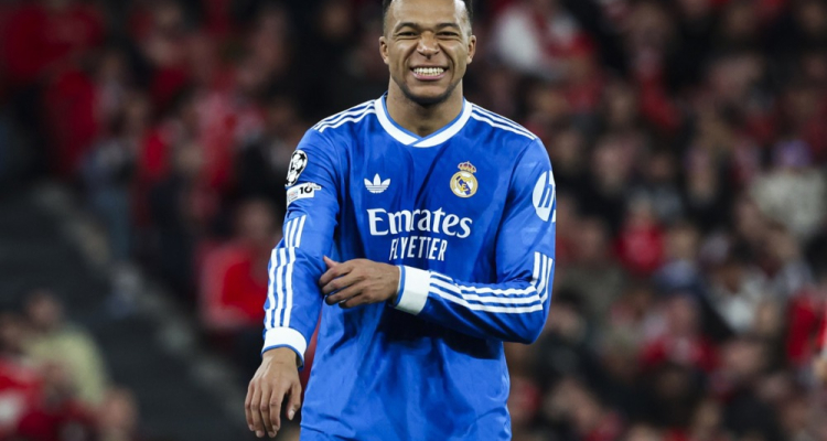 Mbappé v središču govoric o zvezi z igralko Ester Expósito