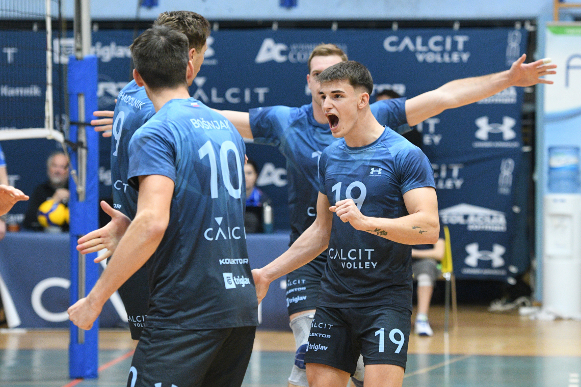 Moški finale začenja boj za naslov v Kamniku