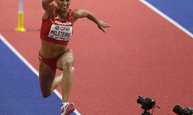 Lyles zmagal na 200 m Dohi, De Grasse šele četrti
