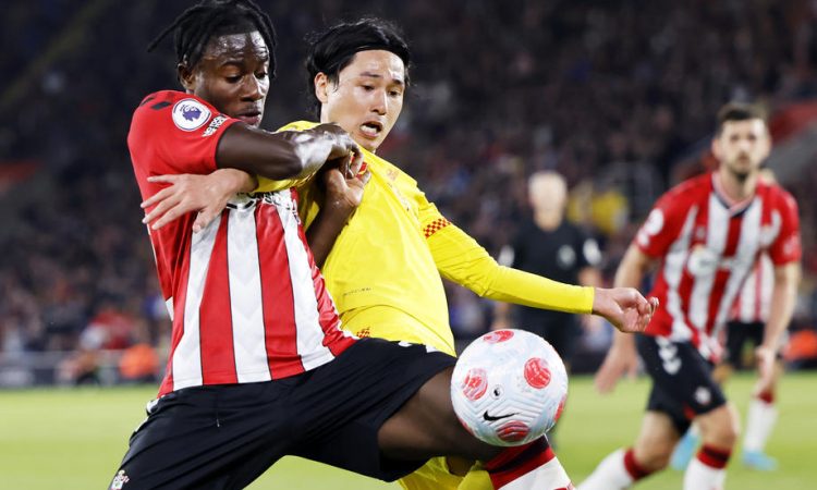 Liverpool odločitev o naslovu prestavil na nedeljo