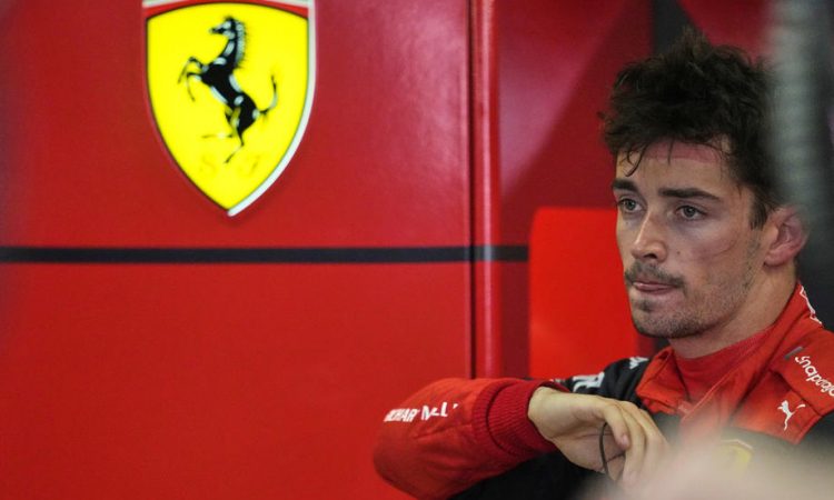 Ferrarija najhitrejša na prvem prostem treningu