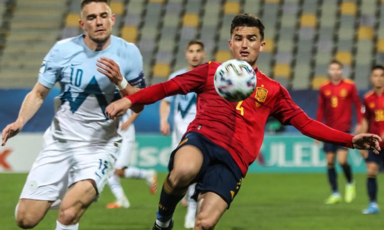 Zmaji s kapetanom podaljšali do poletja 2025