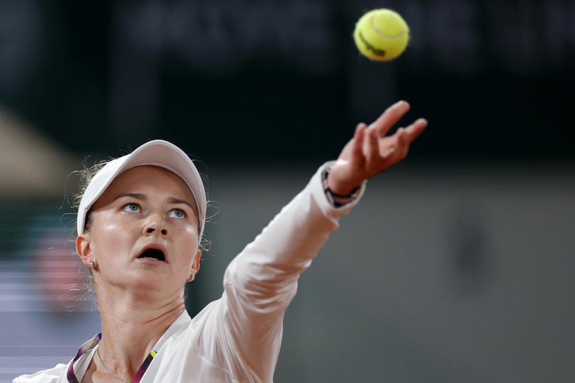 Okužena Krejčikova zapušča pariški turnir