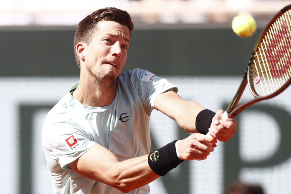 Bedene v treh nizih izgubil proti Đokoviću