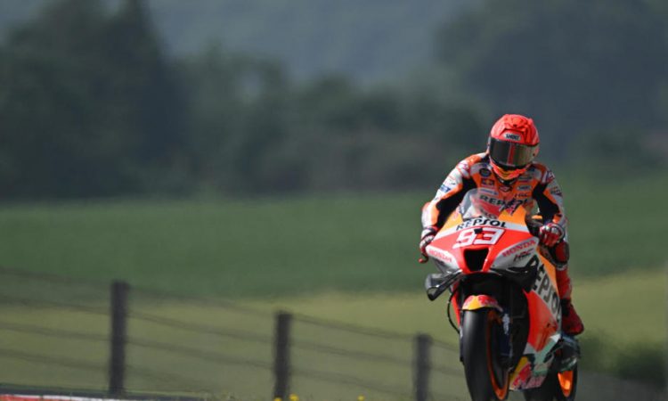 Marquez bo moral še na eno operacijo