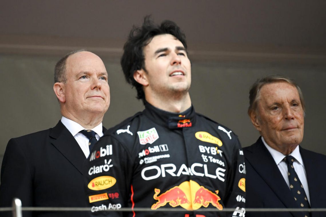 Perez podaljšal z Red Bullom