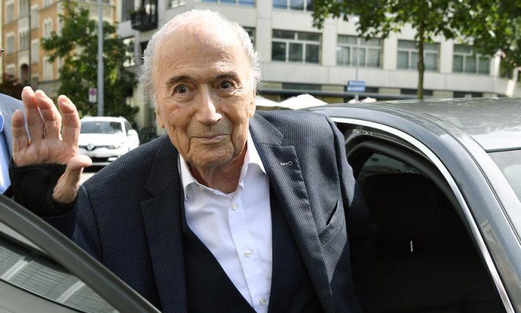 Blatter: Platini je vreden milijona na leto