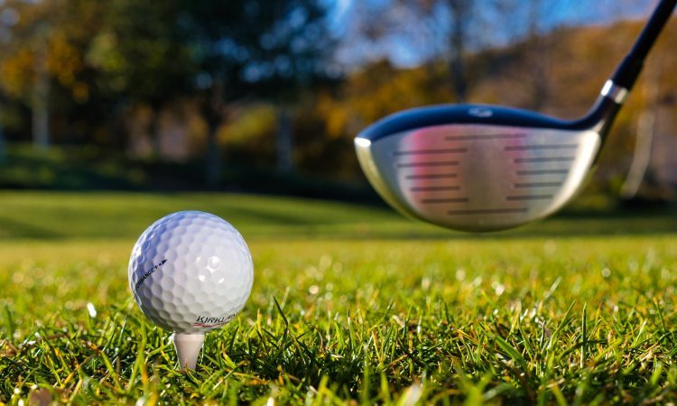OP ZDA letos v senci velikega razkola v poklicnem golfu