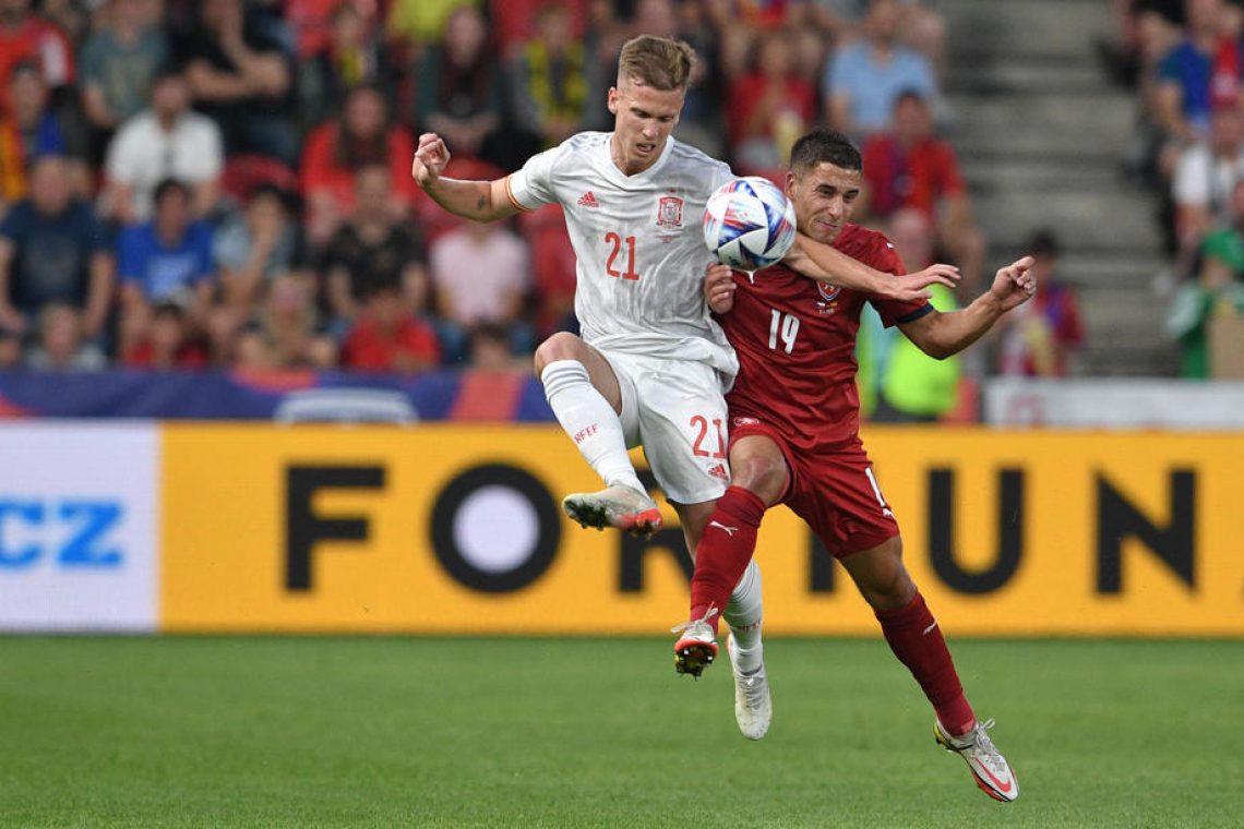 Dani Olmo v ropu ob ročno uro