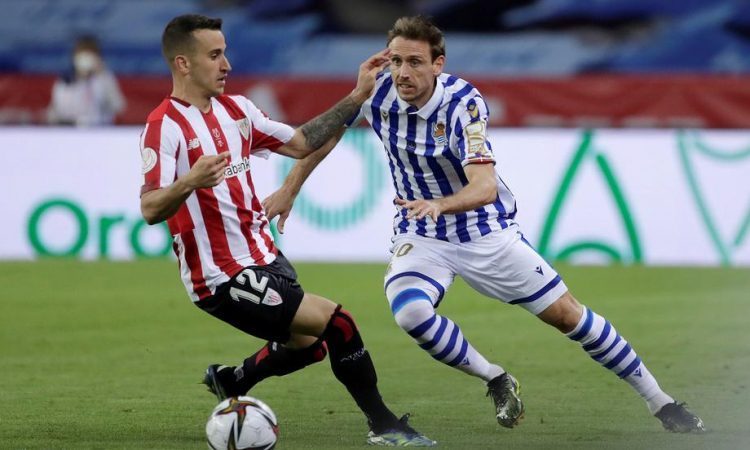 Nacho Monreal zaradi poškodbe v pokoj
