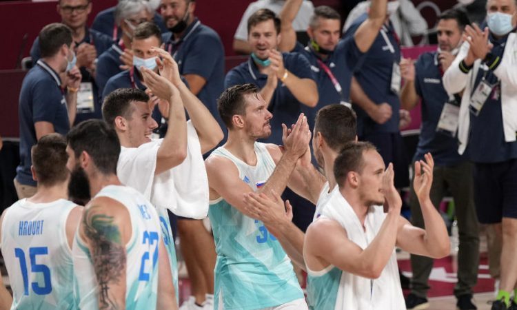 V razprodanih Stožicah spektakel glavnih favoritov za evropsko zlato