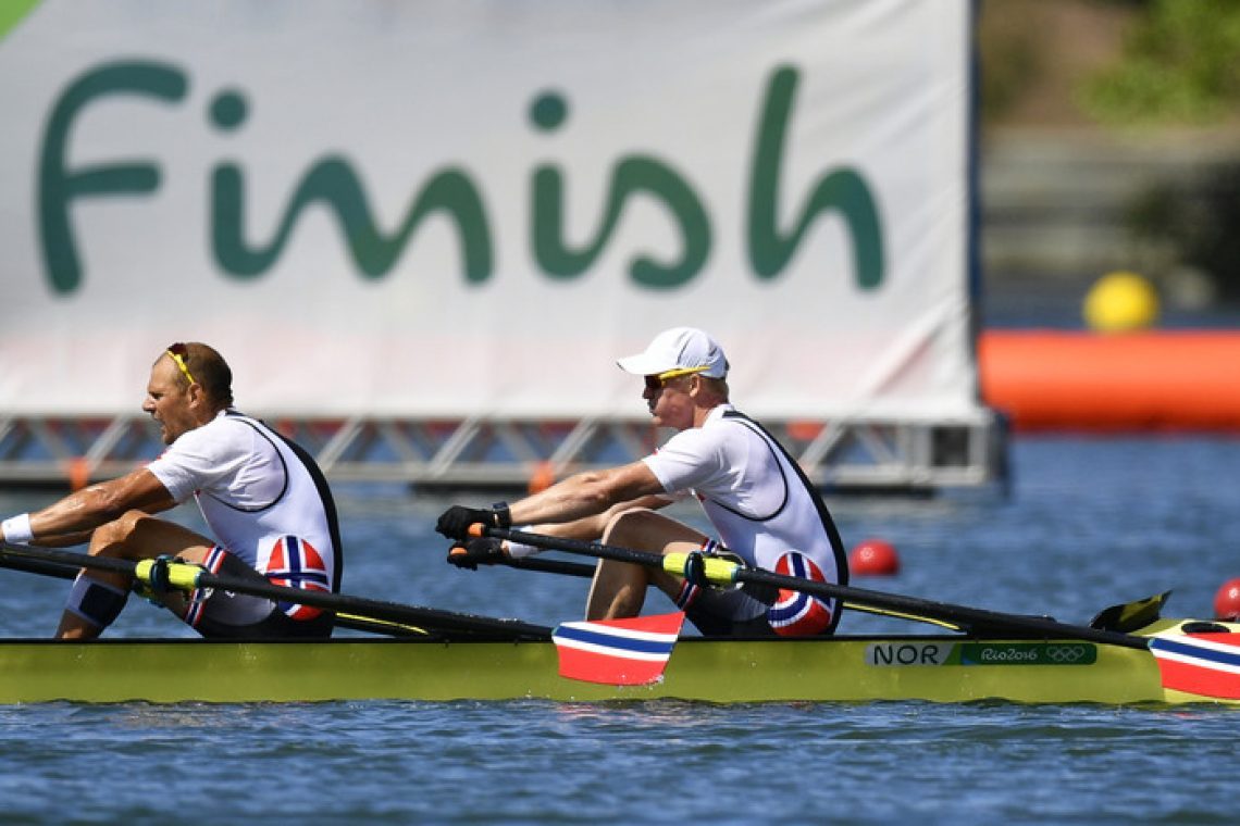 Olimpijski prvak vesla zamenjal za tekaške palice