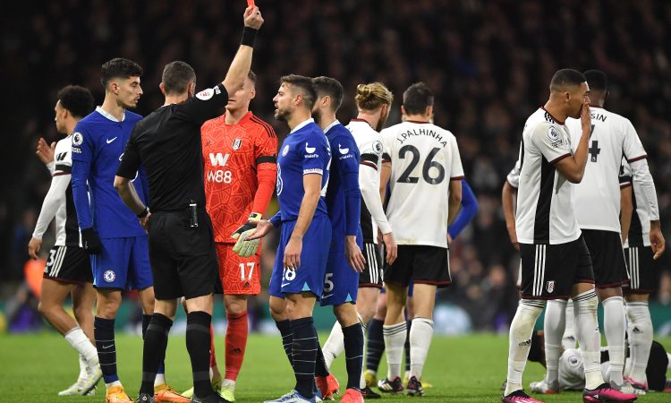 Chelsea nakupil za 208 milijonov evrov »božičnih daril«
