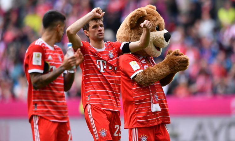 Bayern brez večjih težav proti Schalkeju