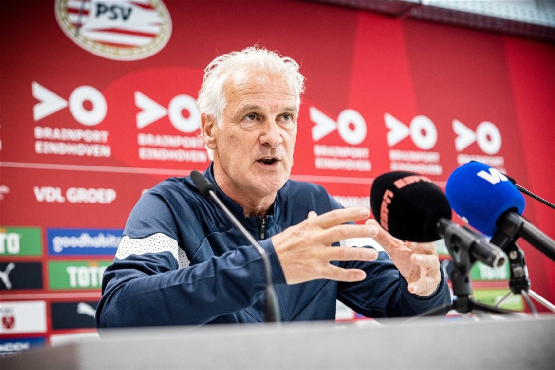 Van Nistelrooya bo zamenjal Bosz