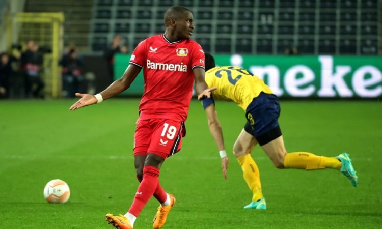 Diaby iz Leverkusna v Aston Villo