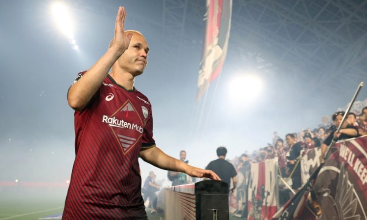 Iniesta bo kariero nadaljeval pri Emiratih