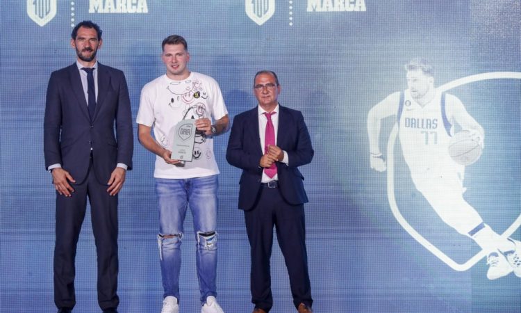 Luka Dončić bo po petih letih spet zaigral v Španiji